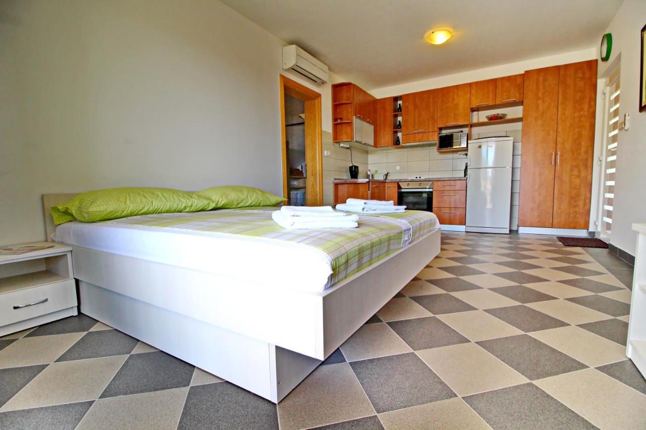 Apartments Gusti Драче Экстерьер фото
